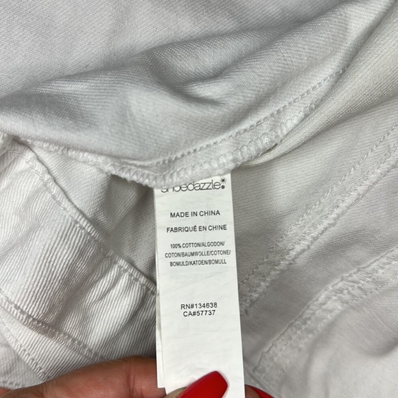 NWT💟SHOE DAZZLE White Jean Jacket Medium - Picture 8 of 9